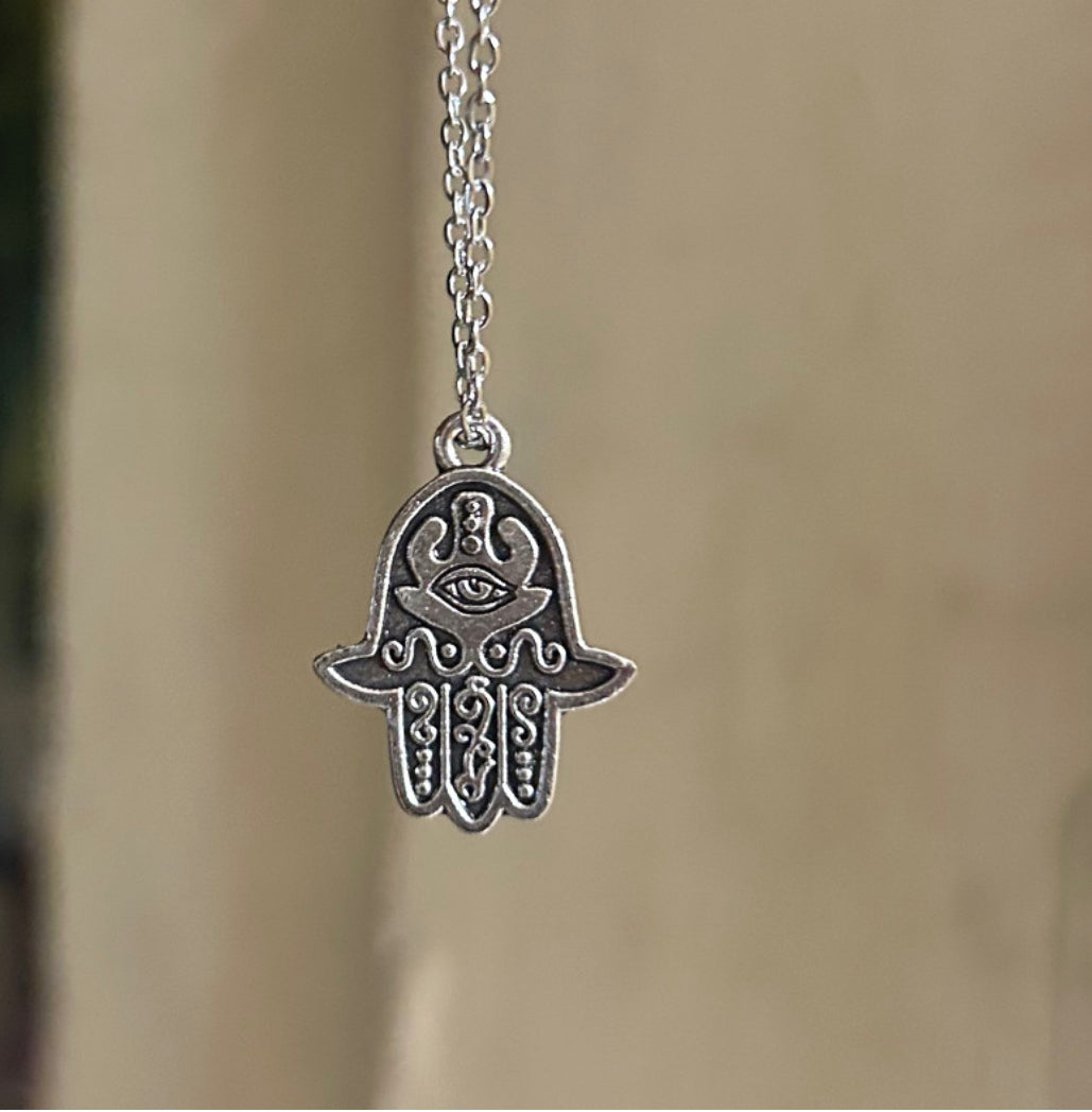 hamza necklace ( unisex)