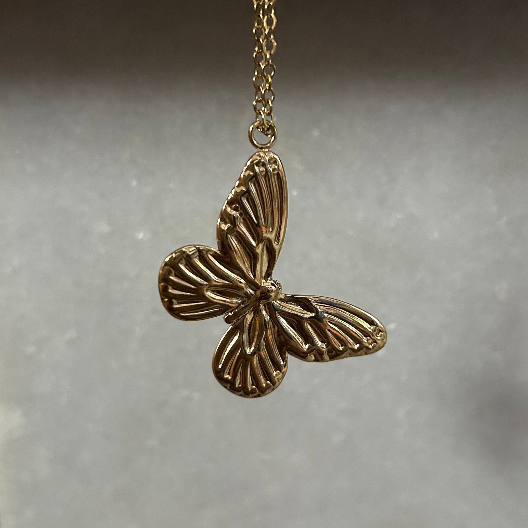 BUTTERFLY NECKLACE
