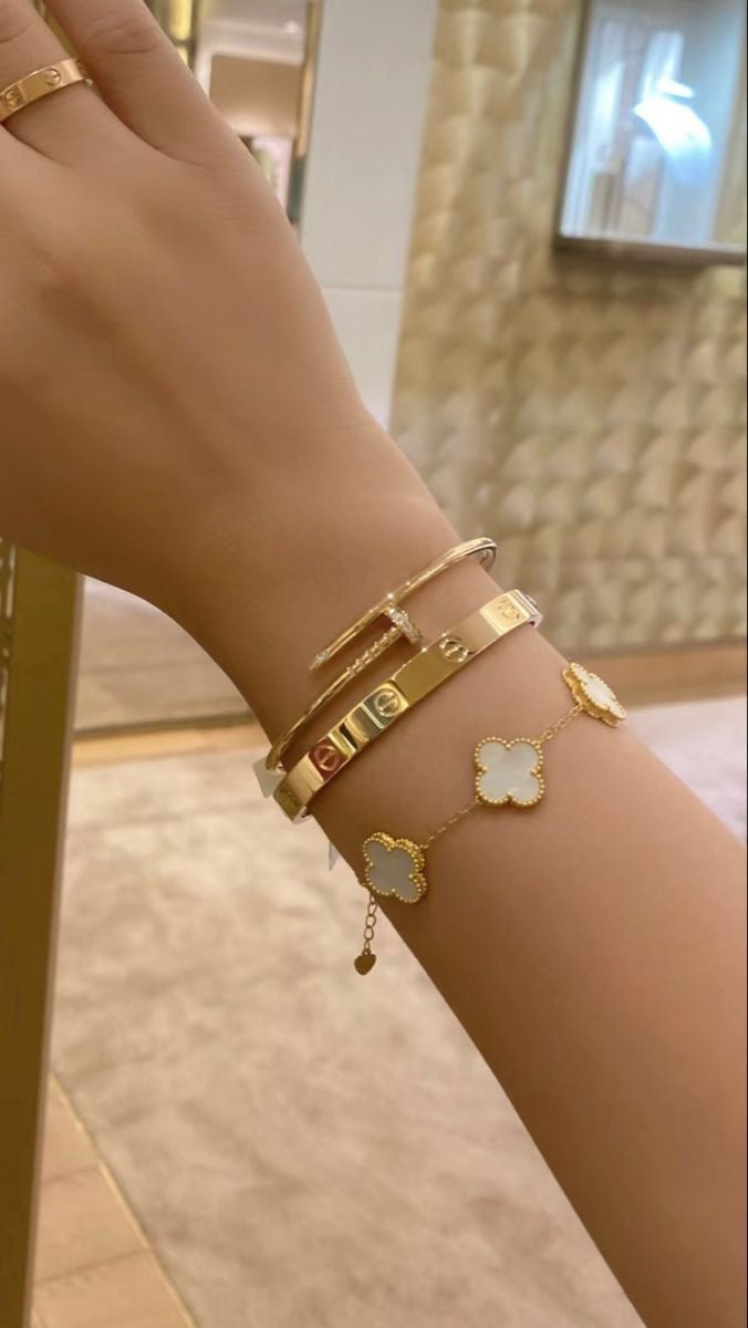 van Cleef bracelet < white>