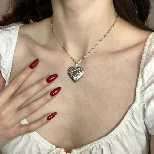 Heart lock necklace